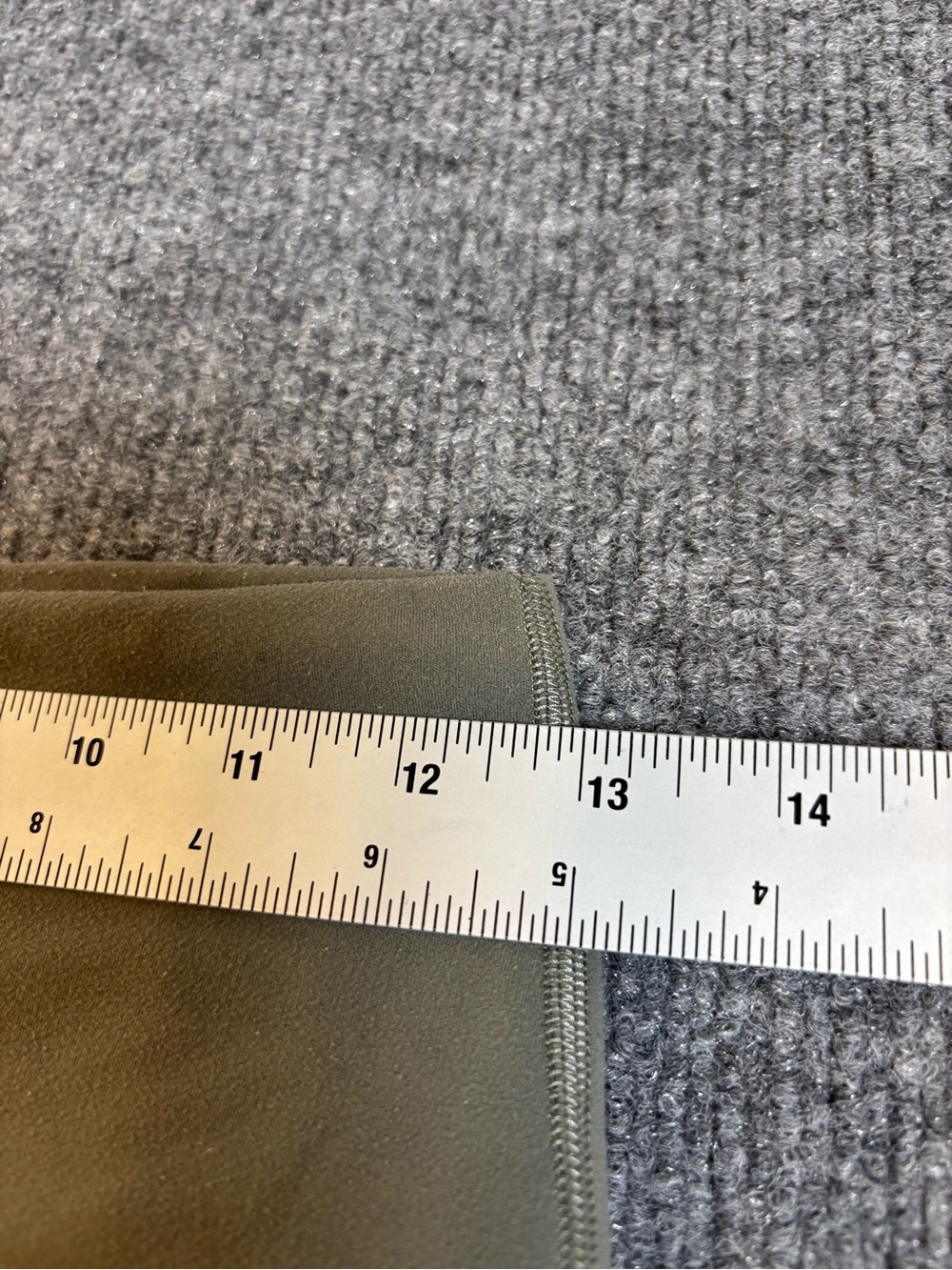 Lululemon Align High Rise Crop Leggings 21" Grey Sage Green Size 8 Nulu GUC - Picture 4 of 9